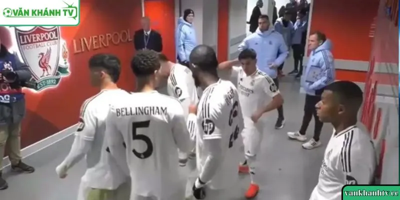 Tại hậu trường PSG, Mbappe đang dần bị cô lập