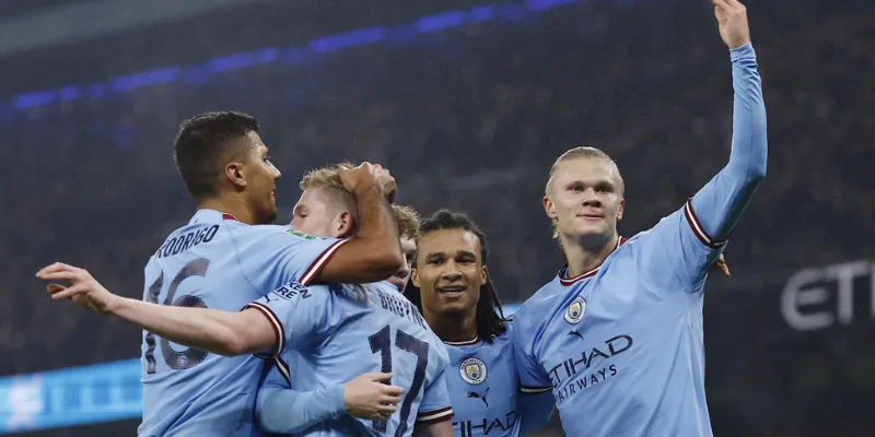 Man City chững lại, hàng thủ thiếu vắng Stones, Haaland gánh đội.